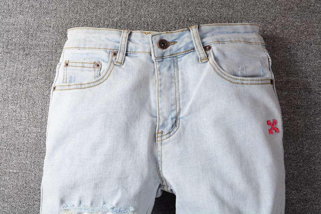 OFF WHITE 153